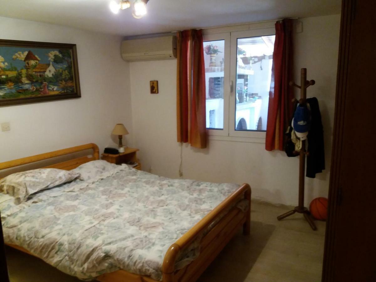 Aliki House